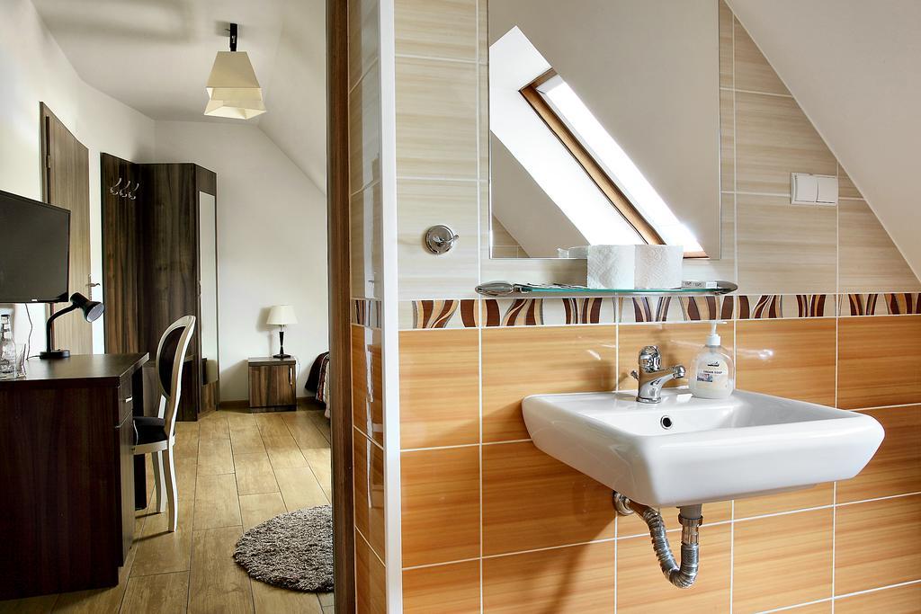 Wodnik Bed & Breakfast Krosno Room photo